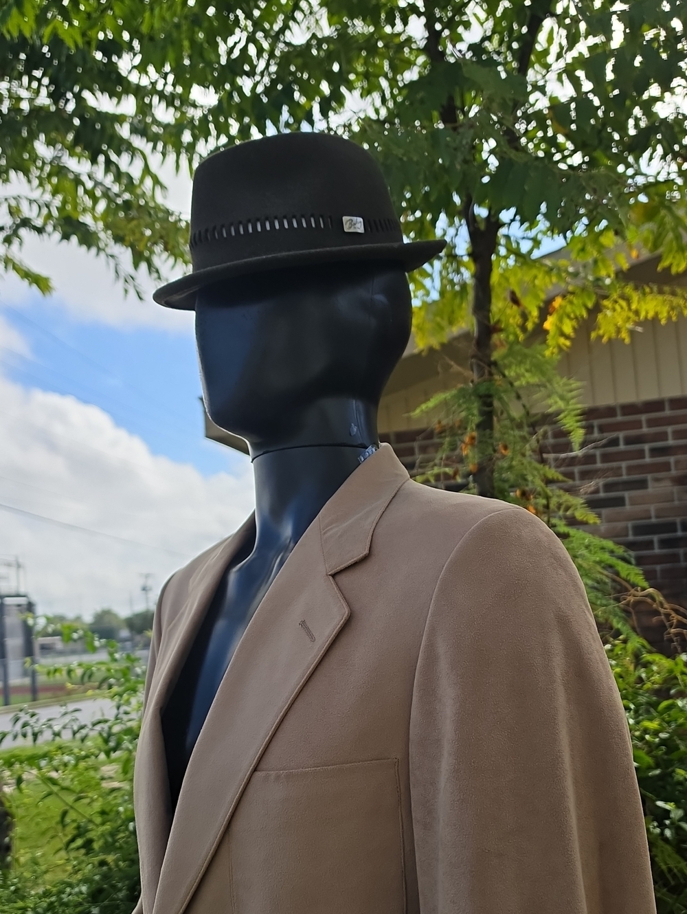 Men's Vintage Ultra Suede Blazer in Light Brown - Classic Tailored Style